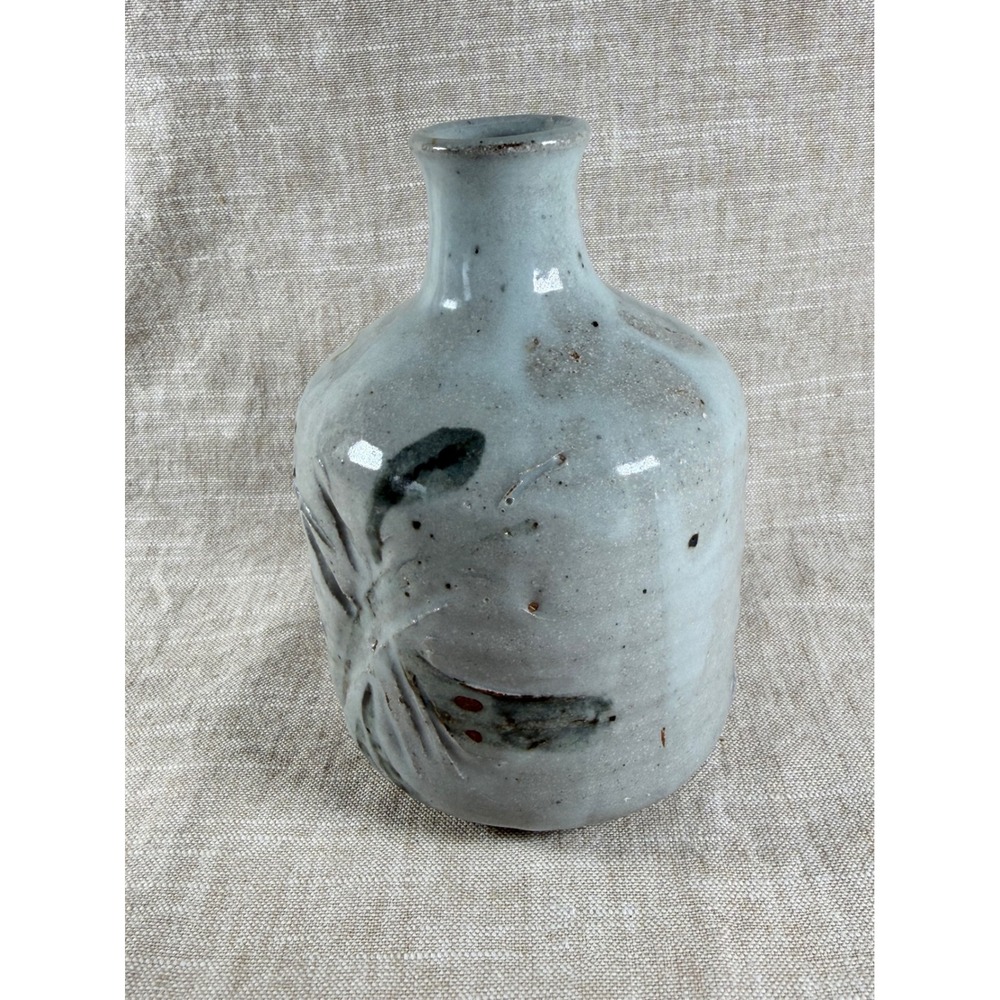 Vintage Studio Pottery Vase Hand Painted Leaf Design Blue Gray Ceramic Bud Vase - Picture 3 of 8